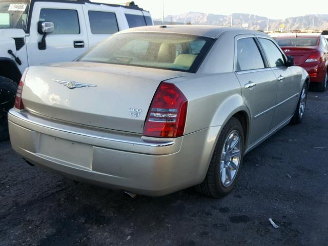 2C3KA63H06H317747 - 2006 CHRYSLER 300C GOLD photo 4