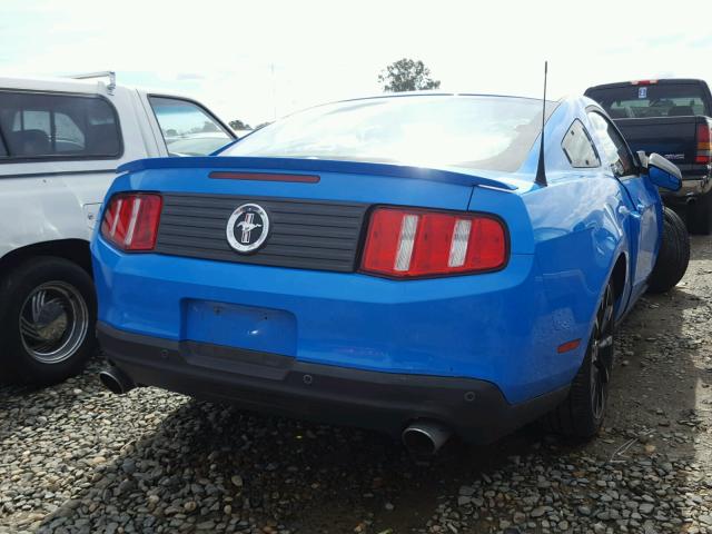 1ZVBP8AM5C5273086 - 2012 FORD MUSTANG BLUE photo 4