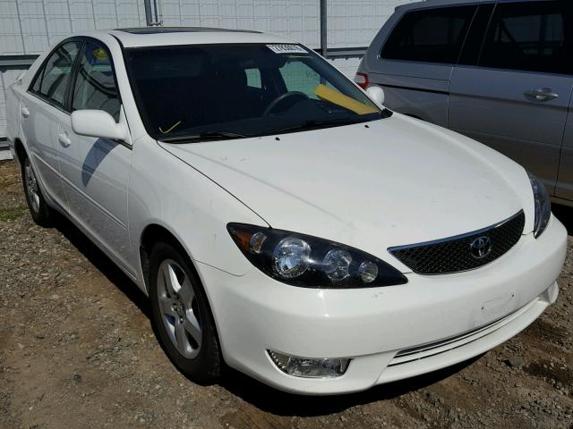 4T1BE30K56U697479 - 2006 TOYOTA CAMRY LE WHITE photo 1