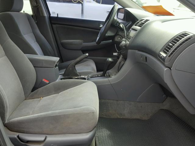 1HGCM56415A084597 - 2005 HONDA ACCORD LX GRAY photo 5