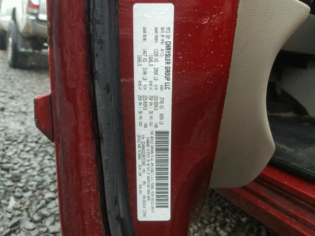 2D4RN4DG2BR722881 - 2011 DODGE GRAND CARA RED photo 10