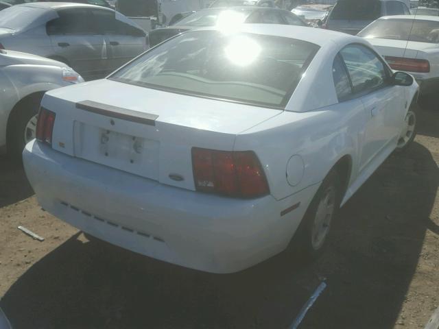 1FAFP4048XF199246 - 1999 FORD MUSTANG WHITE photo 4