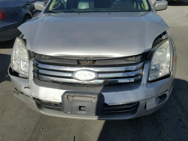 3FAHP07Z88R157926 - 2008 FORD FUSION SE SILVER photo 9