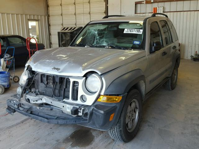 1J4GK48KX7W528104 - 2007 JEEP LIBERTY SP SILVER photo 2