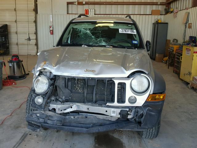 1J4GK48KX7W528104 - 2007 JEEP LIBERTY SP SILVER photo 9