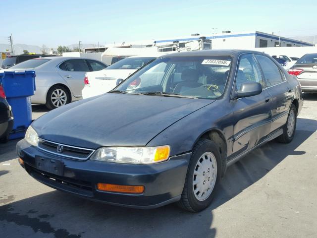 1HGCD5656VA005952 - 1997 HONDA ACCORD EX GREEN photo 2