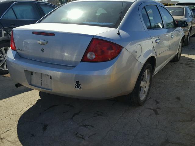 1G1AT58H197283640 - 2009 CHEVROLET COBALT LT SILVER photo 4