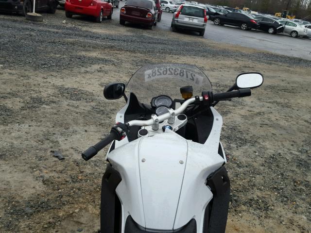 WB10B1309DZF87179 - 2013 BMW F800 GT WHITE photo 5