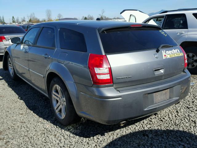 2D8GV582X5H550720 - 2005 DODGE MAGNUM R/T SILVER photo 3