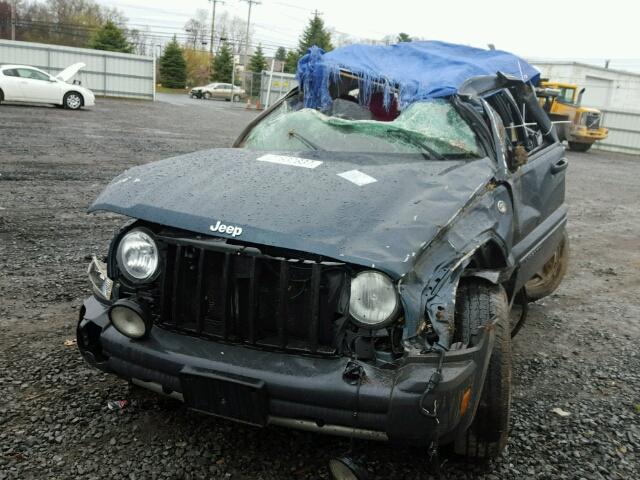 1J4GL38K05W525605 - 2005 JEEP LIBERTY RE GREEN photo 2