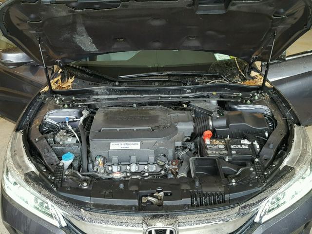 1HGCR3F9XHA017597 - 2017 HONDA ACCORD TOU GRAY photo 7