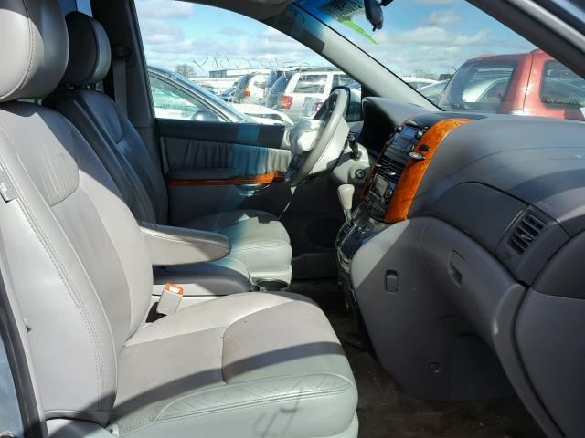 5TDZK22C09S238977 - 2009 TOYOTA SIENNA XLE BLUE photo 5