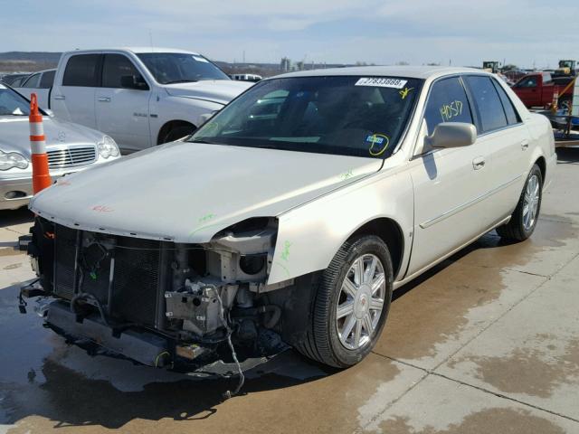 1G6KD57Y17U221571 - 2007 CADILLAC DTS WHITE photo 2