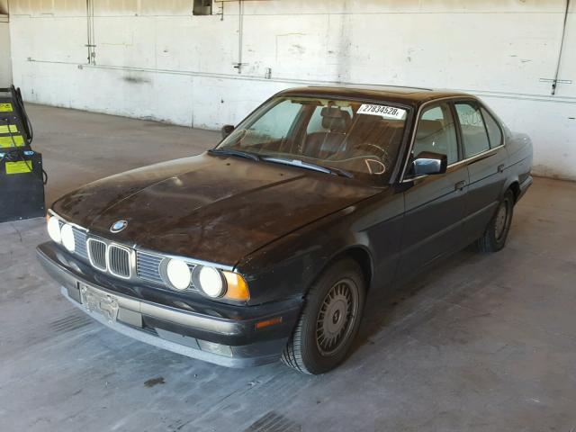 WBAHC2316LGB24358 - 1990 BMW 525 I AUTO BLACK photo 2