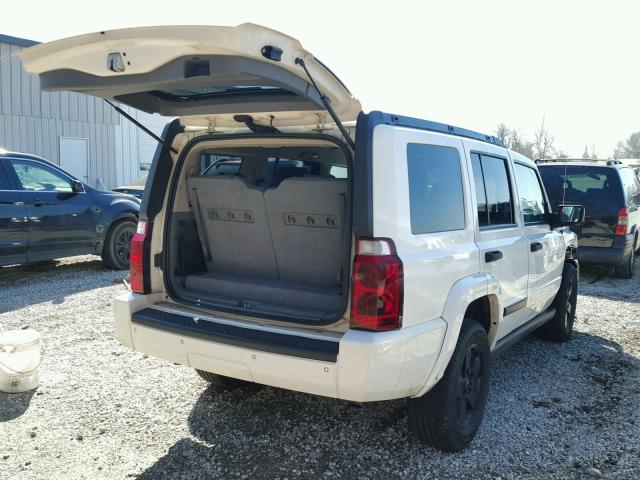 1J8HG48K56C345892 - 2006 JEEP COMMANDER WHITE photo 4