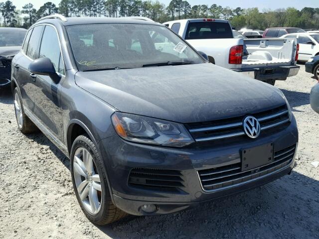 WVGEP9BP5ED010020 - 2014 VOLKSWAGEN TOUAREG V6 GRAY photo 1