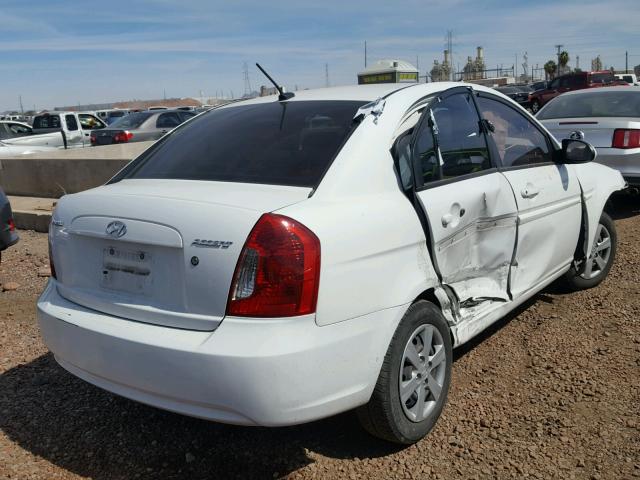 KMHCN46C38U226024 - 2008 HYUNDAI ACCENT GLS WHITE photo 4