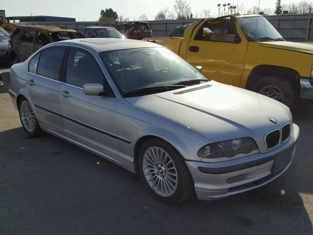 WBAAM5343YFR17461 - 2000 BMW 328 I SILVER photo 1