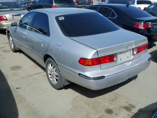 JT2BF28K0Y0289152 - 2000 TOYOTA CAMRY LE SILVER photo 3