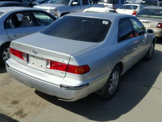 JT2BF28K0Y0289152 - 2000 TOYOTA CAMRY LE SILVER photo 4