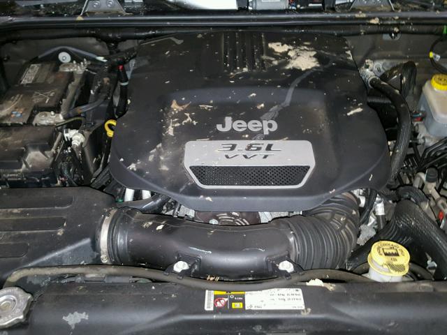 1C4AJWBG6DL617843 - 2013 JEEP WRANGLER S SILVER photo 7