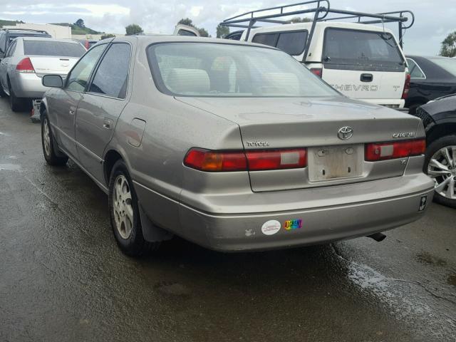 4T1BF22K7VU017343 - 1997 TOYOTA CAMRY CE GOLD photo 3