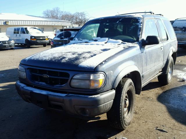 1FMDU70E8YUA35573 - 2000 FORD EXPLORER S BLUE photo 2