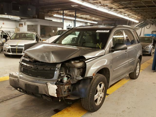 2CNDL73F256191299 - 2005 CHEVROLET EQUINOX LT GRAY photo 2