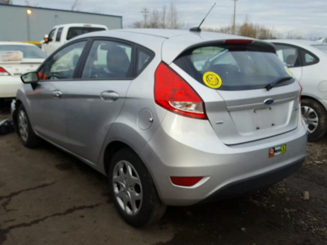 3FADP4EJ5CM183599 - 2012 FORD FIESTA SE SILVER photo 3