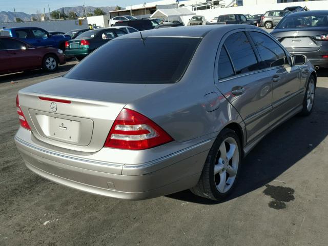 WDBRF40J05F600557 - 2005 MERCEDES-BENZ C 230K SPO GRAY photo 4