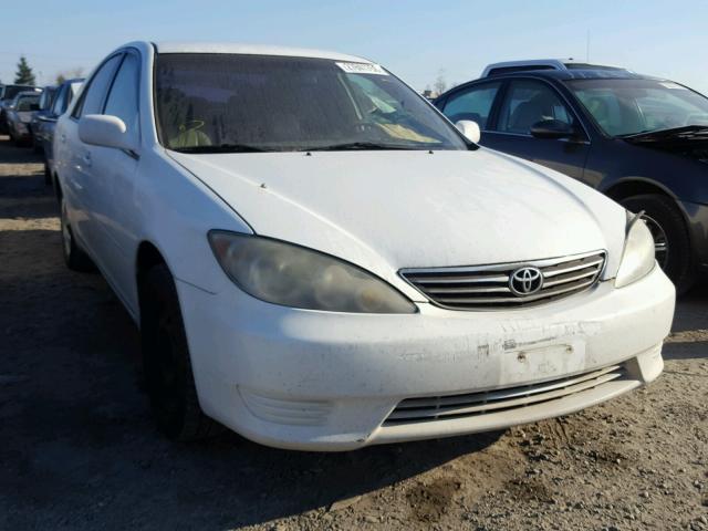 4T1BE32KX5U567421 - 2005 TOYOTA CAMRY LE WHITE photo 1