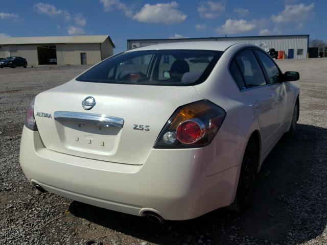 1N4AL2AP3AN425256 - 2010 NISSAN ALTIMA BAS WHITE photo 4