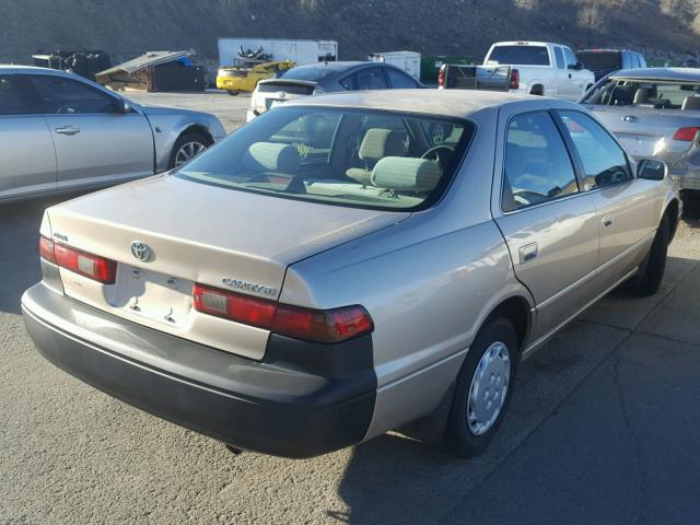 JT2BG28K3X0306943 - 1999 TOYOTA CAMRY LE GOLD photo 4