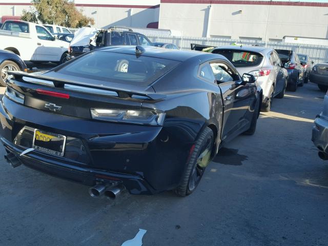 1G1FH1R74J0143231 - 2018 CHEVROLET CAMARO SS Negro foto 4