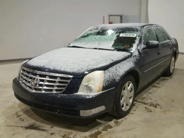 1G6KD57Y57U174903 - 2007 CADILLAC DTS BLUE photo 2