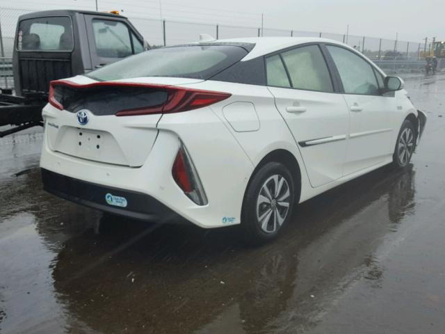 JTDKARFP7H3005673 - 2017 TOYOTA PRIUS PRIM 白色 照片 4