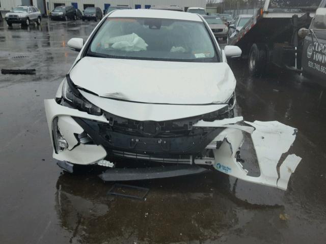 JTDKARFP7H3005673 - 2017 TOYOTA PRIUS PRIM 白色 照片 7