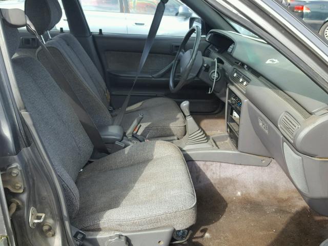 JT2VV21E9K0052140 - 1989 TOYOTA CAMRY DLX 灰色 照片 5