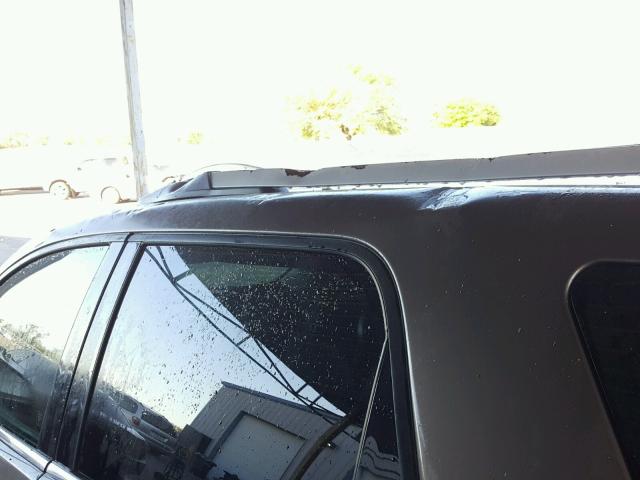 1GKLRMED6AJ106118 - 2010 GMC ACADIA SLT ნაცრისფერი ფოტო 9