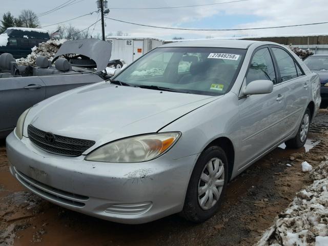 4T1BE32KX3U134033 - 2003 TOYOTA CAMRY LE SILVER photo 2