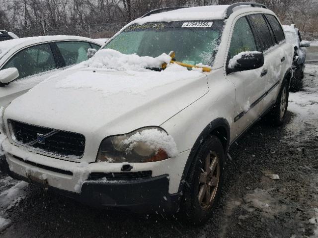 YV1CZ592651205449 - 2005 VOLVO XC90 WHITE photo 2