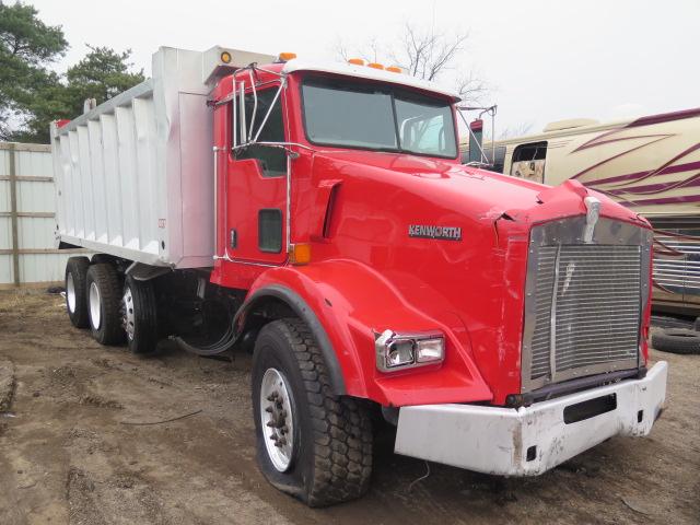 1NKDX4EX3FJ430889 - 2015 KENWORTH CONSTRUCTI RED photo 2