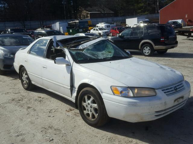 JT2BF28K1X0220873 - 1999 TOYOTA CAMRY LE WHITE photo 1