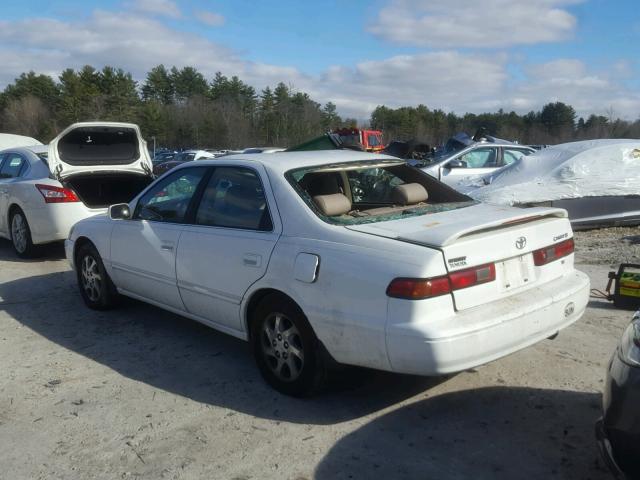 JT2BF28K1X0220873 - 1999 TOYOTA CAMRY LE WHITE photo 3