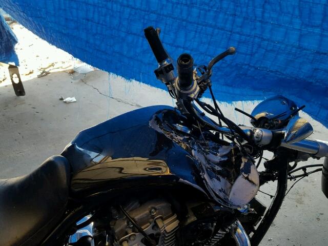 JH2SC674XAK000077 - 2010 HONDA VT1300 CSA BLACK photo 5