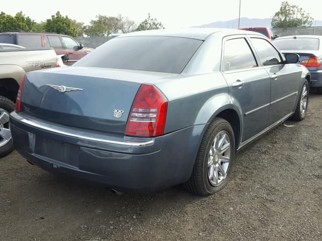 2C3JA63HX5H559973 - 2005 CHRYSLER 300C BLUE photo 4