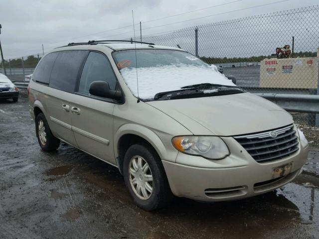 2A8GP54L67R258883 - 2007 CHRYSLER TOWN & COU TAN photo 1