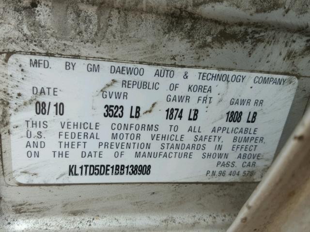 KL1TD5DE1BB138908 - 2011 CHEVROLET AVEO LS SILVER photo 10