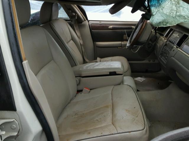 1LNHM83V86Y644493 - 2006 LINCOLN TOWN CAR D WHITE photo 5