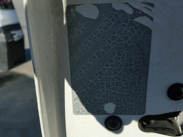 1G1ZS58F18F100777 - 2008 CHEVROLET MALIBU LS WHITE photo 10